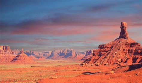 Valley of the Gods .